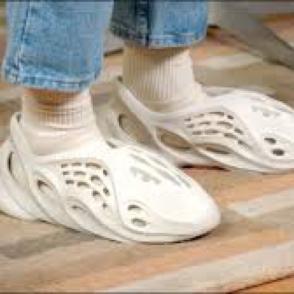 Yeezy Shoes - Yeezy Cream Women's Sneaker